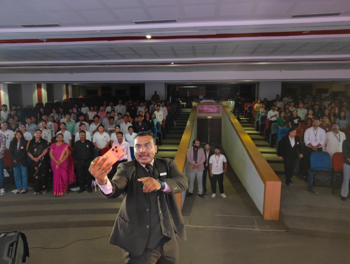 Yashodip Shete Business Growth Workshop Live Audience